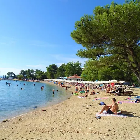 In Croatia With Pool Near Apartment Klanfari