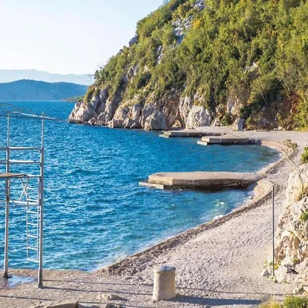 In Croatia With Pool Near Klanfari