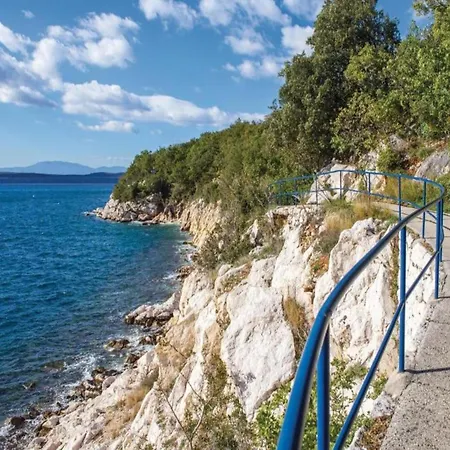 Διαμέρισμα In Croatia With Pool Near *