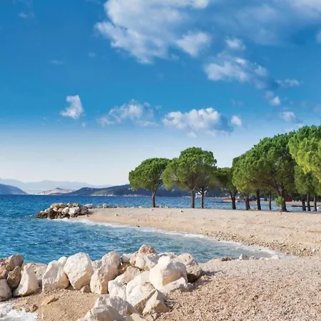 In Croatia With Pool Near Διαμέρισμα Dramalj